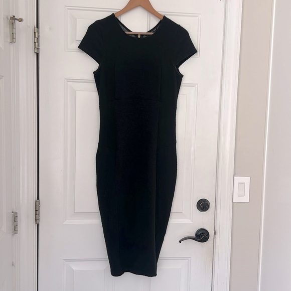 Felicity & Coco Black Dress - Picture 2 of 4